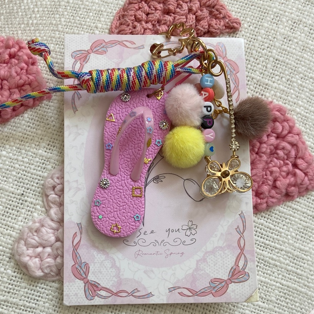 🆕 Flip flop/pom Pom bag charm